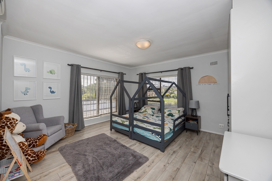 7 Bedroom Property for Sale in Sonstraal Western Cape